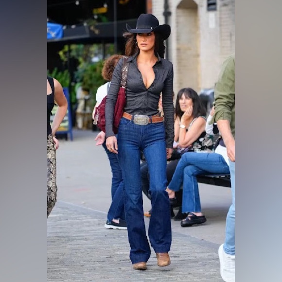 Rare Vintage Y2K Tylie Malibu Suede Crystal Strap Hobo Shoulder Bag Tan Brown - Picture 13 of 14